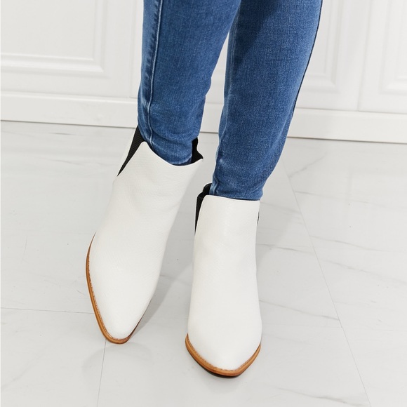Boho Southern White Boots - Picture 3 of 7